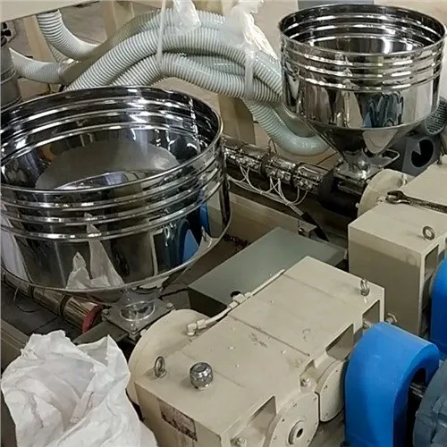 Многослойна машина за издухване на филми